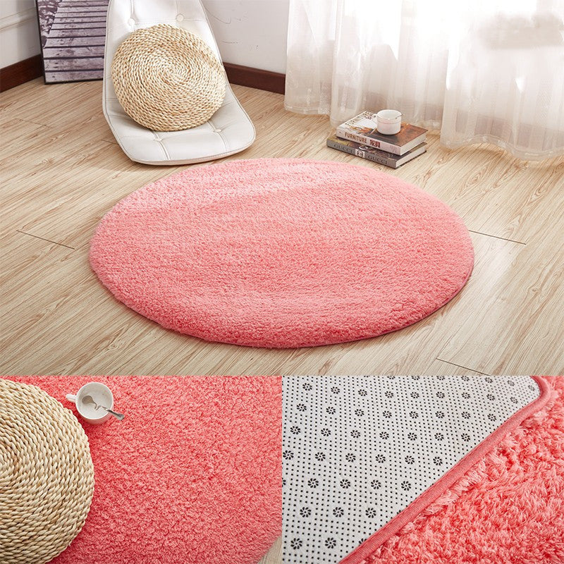 Thick Round Rug — view 6
