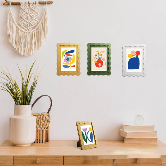 Wavy Picture Frame — main view