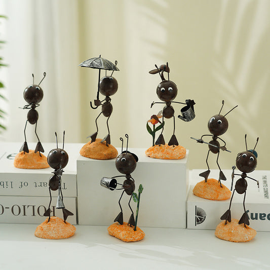Nordic Ant Resin Figurine, decor sculpture — view 2