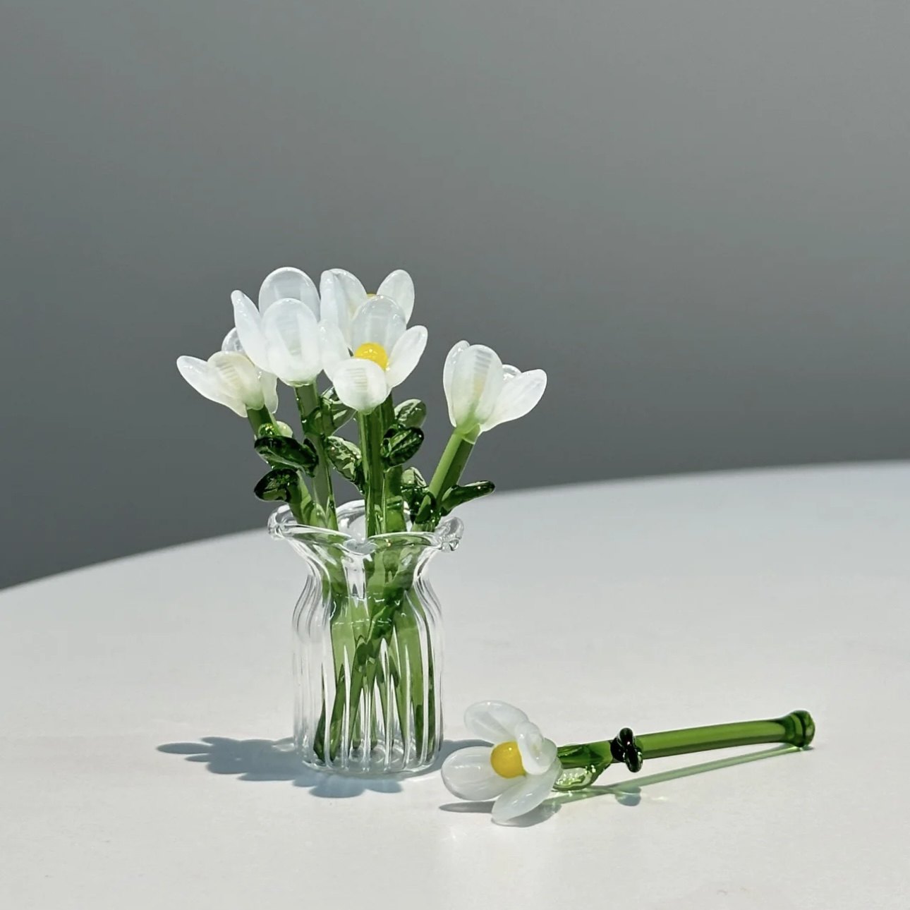 Handmade Glass Bouquet & Vase, glass decor — view 5