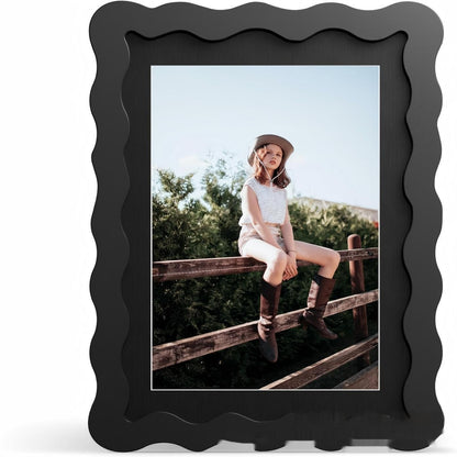 Wavy Picture Frame — view 3